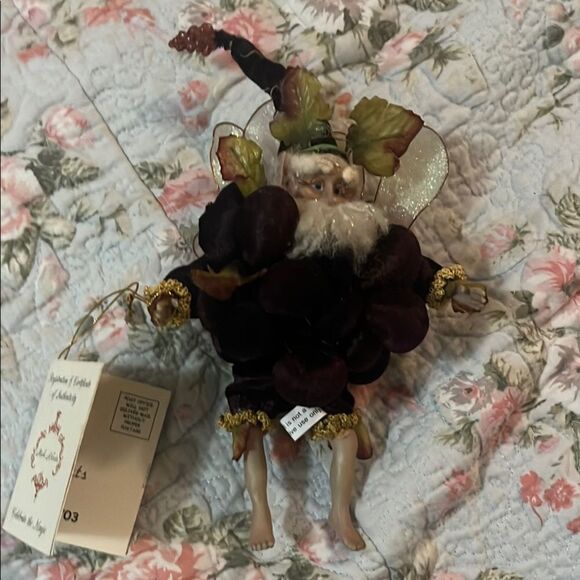 Mark Roberts grape fairy - Picture 1 of 2
